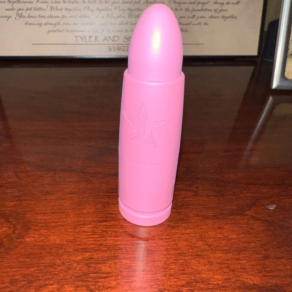 Jeffree Star Grave Digger Velvet Trap. NWT